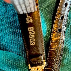 Brighton belt size 34 the center of the belt is silver metal